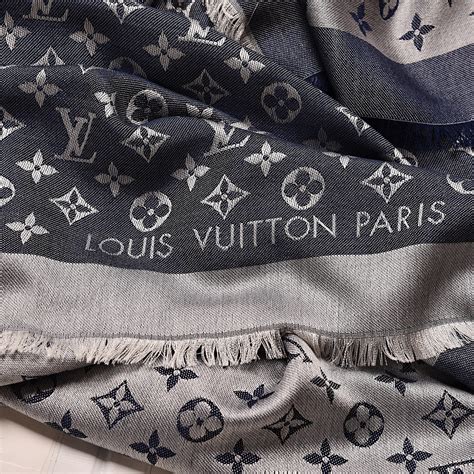 louis vuitton denim shawl black or blue